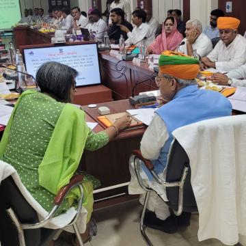 केन्द्रीय मंत्री श्री अर्जुन राम मेघवाल की अध्यक्षता में दिशा की बैठक आयोजित