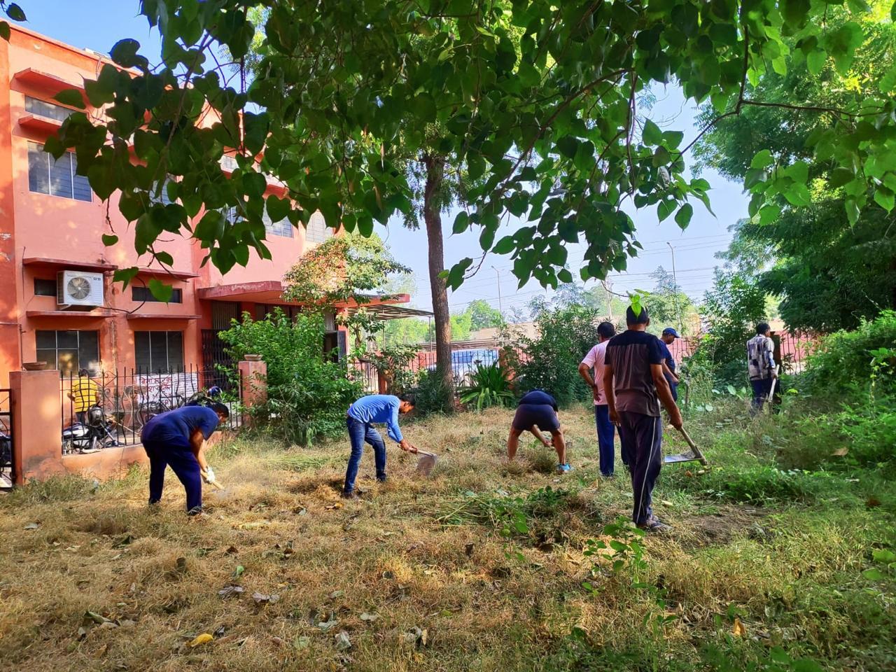जलदाय विभाग के कार्यालयों में चला स्वच्छता अभियान