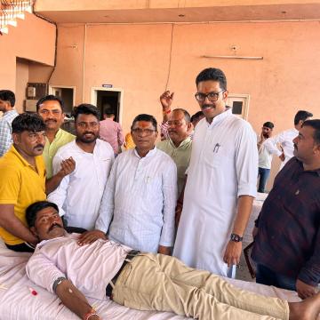 स्व.सुमन कंवर राजपुरोहित की स्मृति में विशाल रक्तदान शिविर आयोजित