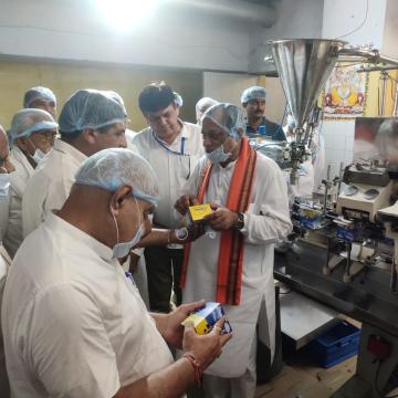 पशुपालन एवं डेयरी मंत्री श्री जोराराम कुमावत ने किया उरमूल डेयरी परिसर का निरीक्षण