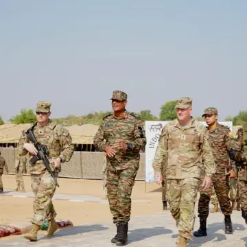 तोपों की गूंज से थर्राया रेगिस्तान, दुश्मनों का हुआ खात्मा